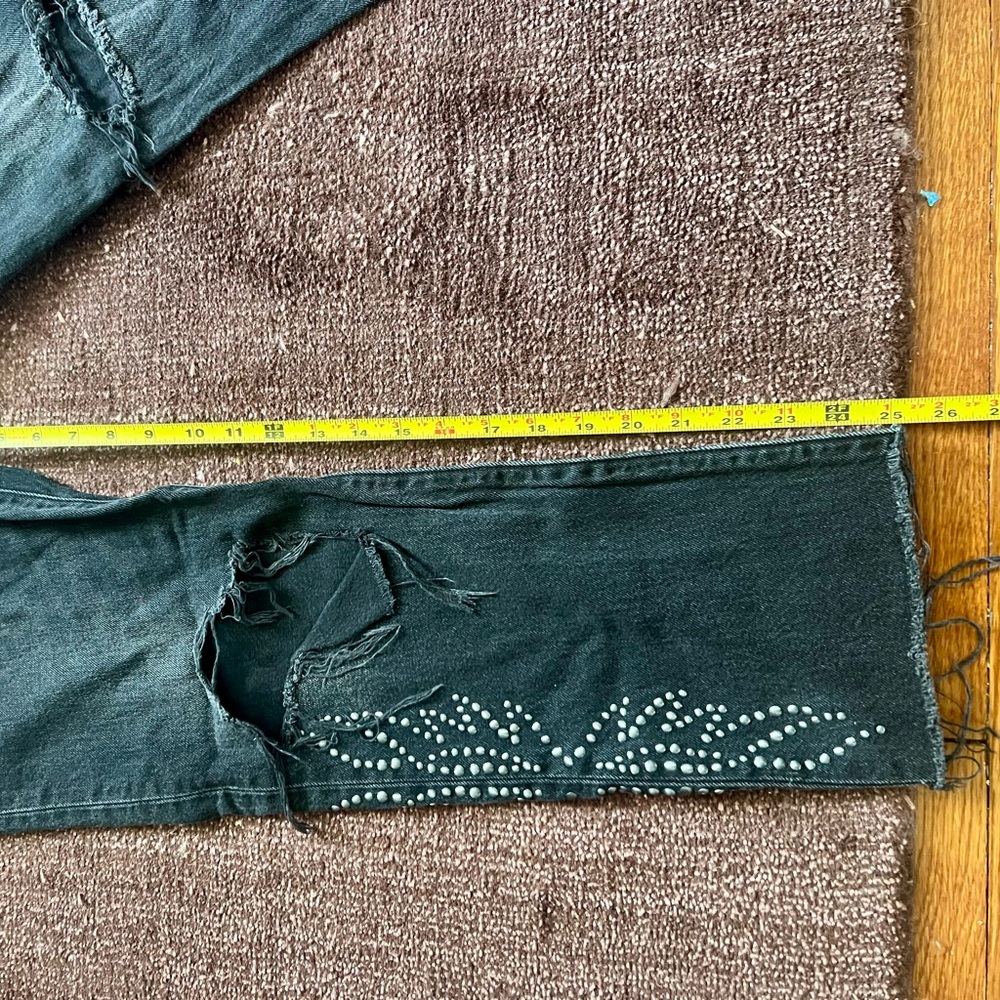 Levi’s Studded Jeans - Picture 11 of 14